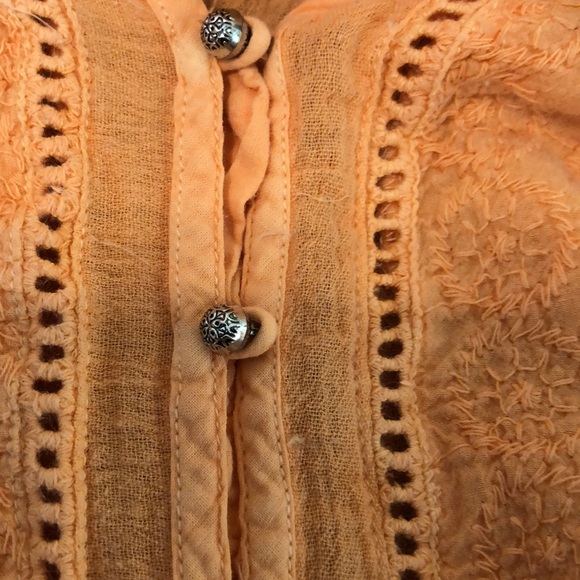 Bandolino tunic top in peach with beautiful embroidered design sizeXL - Picture 9 of 9